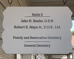 Family and Restorative Dentistry sign 